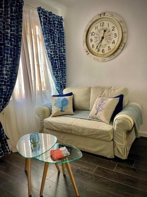 Sailor Apartment Nel Cabanyal Valencia Exterior photo